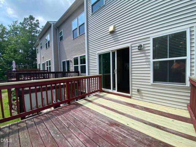 645 Berry Chase Way, Cary, NC 27519