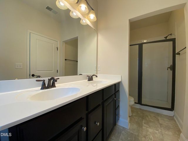 645 Berry Chase Way, Cary, NC 27519