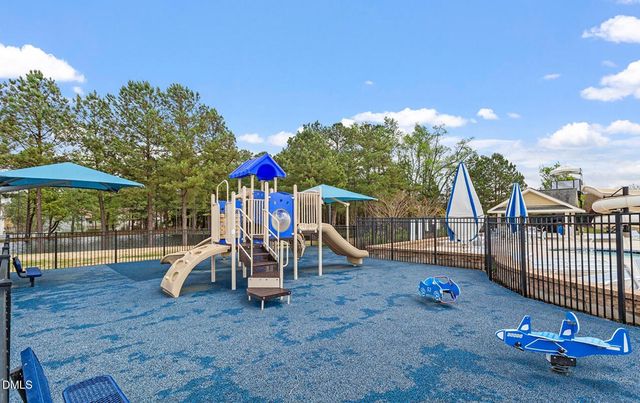 645 Berry Chase Way, Cary, NC 27519