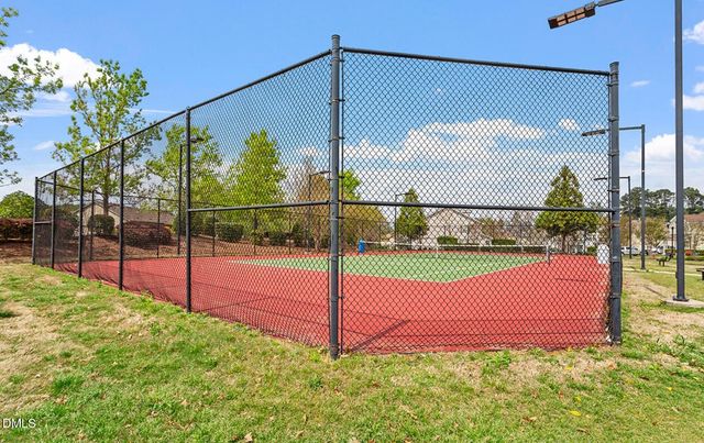 645 Berry Chase Way, Cary, NC 27519