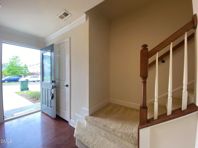 645 Berry Chase Way, Cary, NC 27519