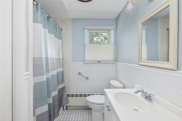 288 Green End Avenue, Middletown, RI 02842