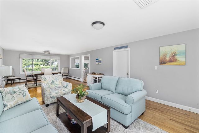288 Green End Avenue, Middletown, RI 02842