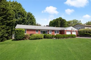 288 Green End Avenue, Middletown, RI 02842