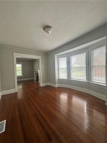 3634 Michigan Avenue, Kansas City, MO 64109