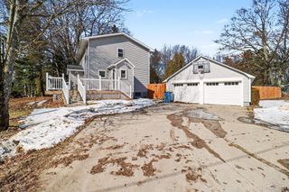 6812 W Decker Road, Ludington, MI 49431