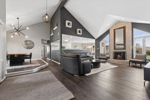 18035 Esther Drive, Orland Park, IL 60467