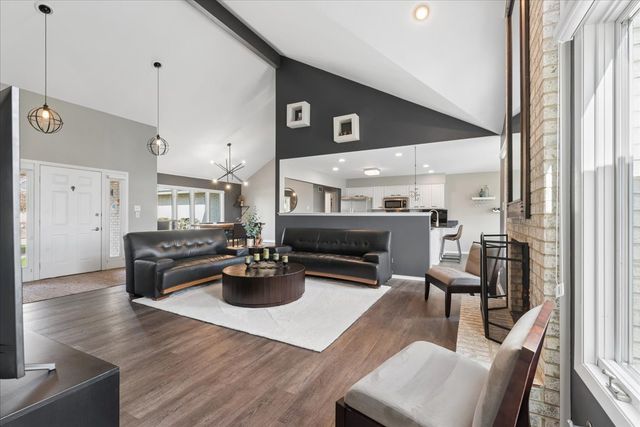 18035 Esther Drive, Orland Park, IL 60467