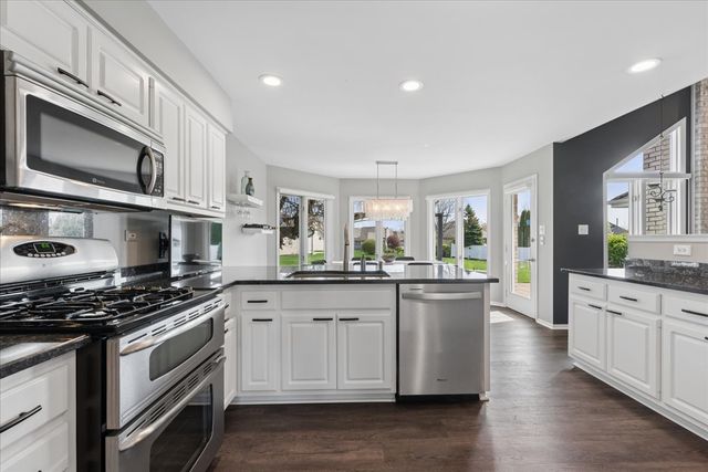 18035 Esther Drive, Orland Park, IL 60467