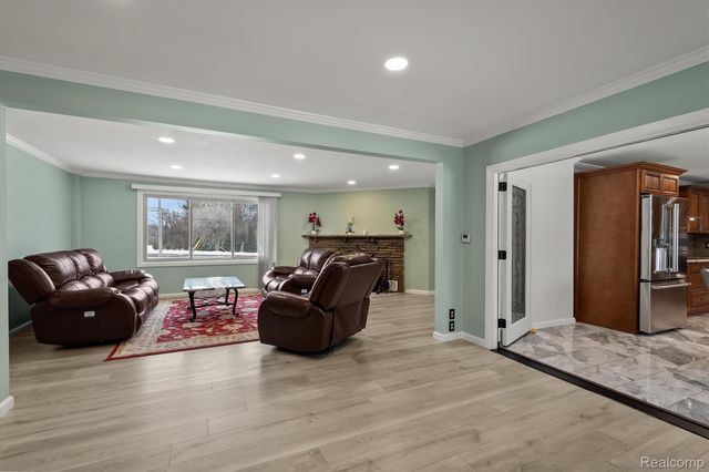 15500 Millar Road, Clinton Charter Township, MI 48036