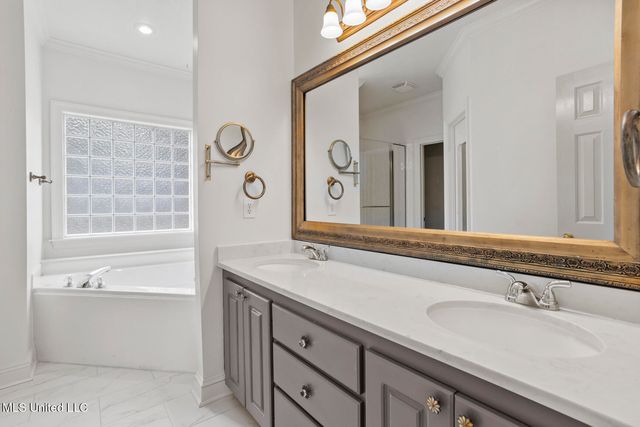 305 Golden Pond Drive, Madison, MS 39110