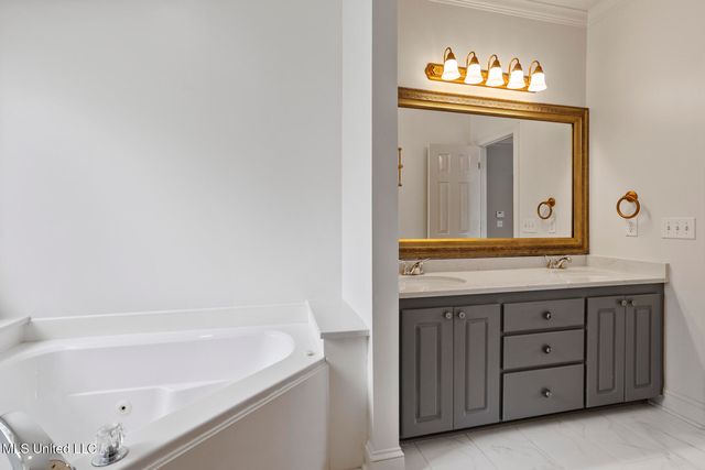 305 Golden Pond Drive, Madison, MS 39110