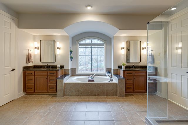 219 King Arthur Cir, Franklin, TN 37067