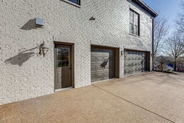 219 King Arthur Cir, Franklin, TN 37067
