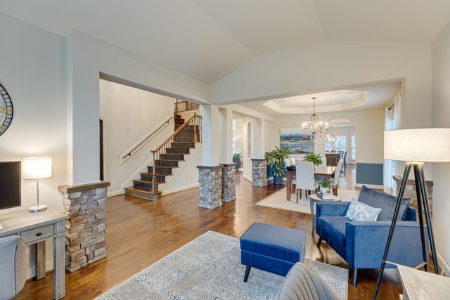 219 King Arthur Cir, Franklin, TN 37067