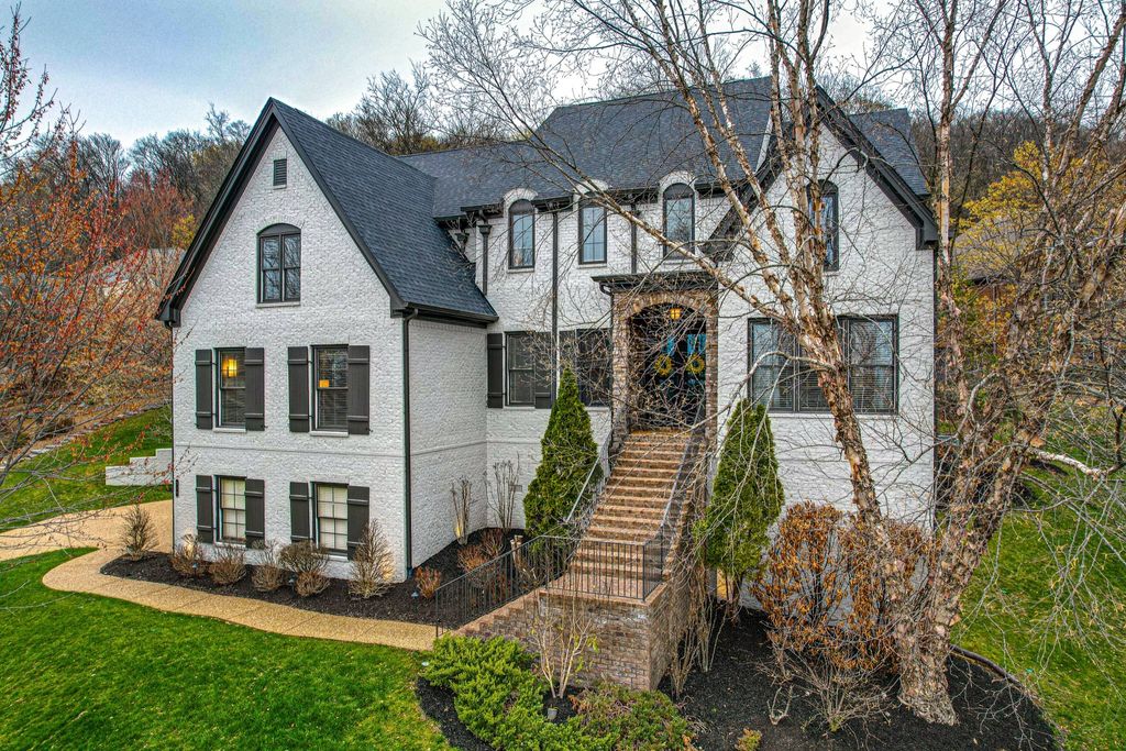 219 King Arthur Cir, Franklin, TN 37067