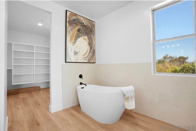 588 Twin Country Ln, Fallbrook, CA 92028