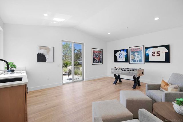 588 Twin Country Ln, Fallbrook, CA 92028