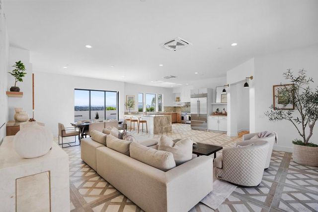 588 Twin Country Ln, Fallbrook, CA 92028