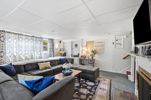 105 Hillside Drive, Centerville, MA 02632