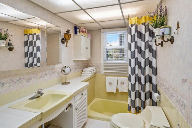 105 Hillside Drive, Centerville, MA 02632