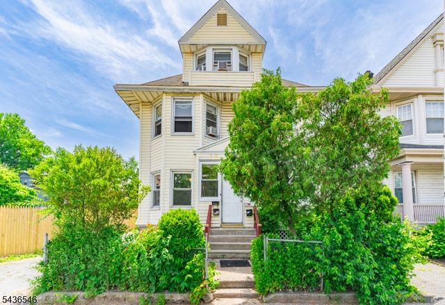 3 Winthrop Ter, East Orange City, NJ 07018