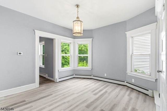 3 Winthrop Ter, East Orange City, NJ 07018