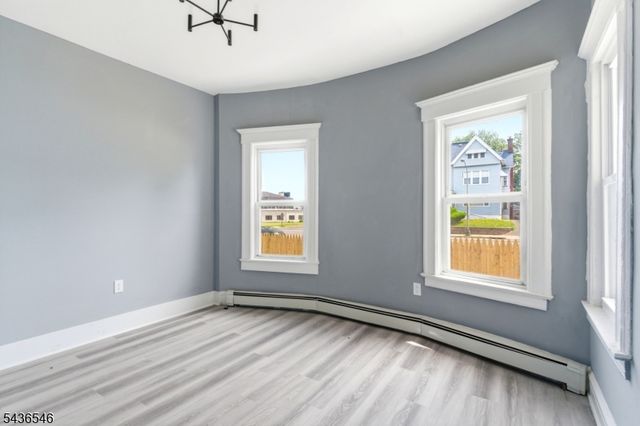 3 Winthrop Ter, East Orange City, NJ 07018