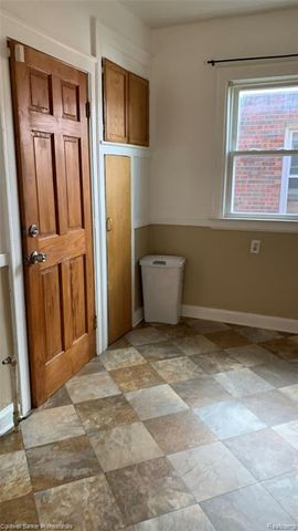 17158 Greenlawn Street, Detroit, MI 48221
