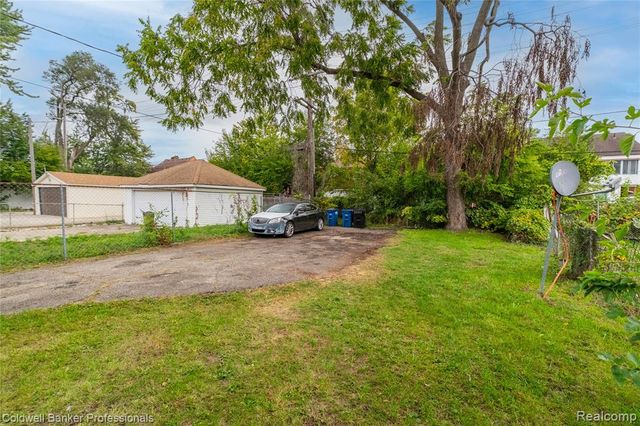 17158 Greenlawn Street, Detroit, MI 48221