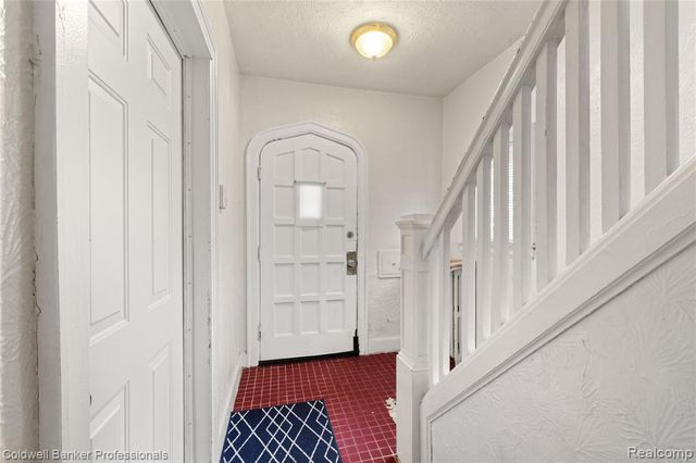 17158 Greenlawn Street, Detroit, MI 48221