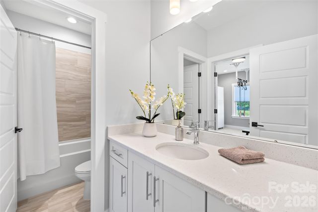 140 Dabbling Duck Circle, Mooresville, NC 28117