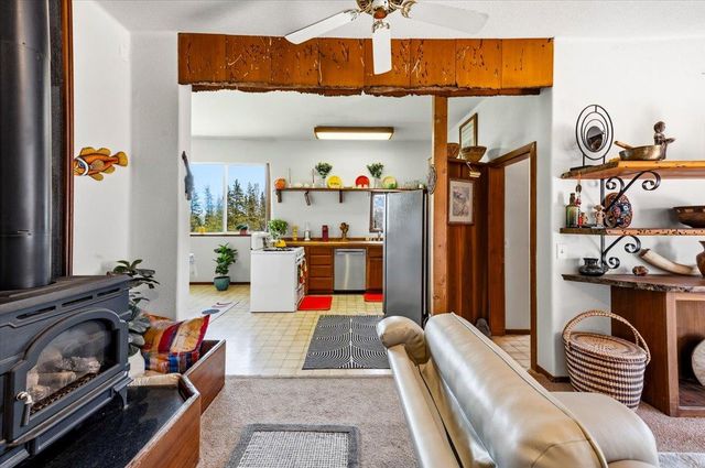 12753 S Ponderosa Way, Grass Valley, CA 95945
