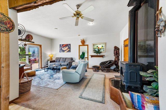 12753 S Ponderosa Way, Grass Valley, CA 95945