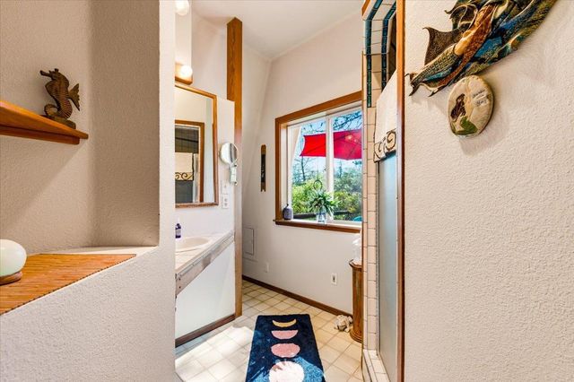 12753 S Ponderosa Way, Grass Valley, CA 95945