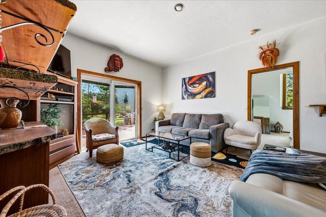 12753 S Ponderosa Way, Grass Valley, CA 95945