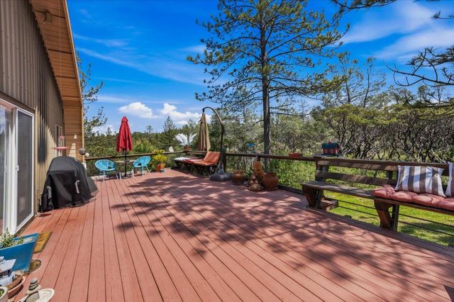 12753 S Ponderosa Way, Grass Valley, CA 95945