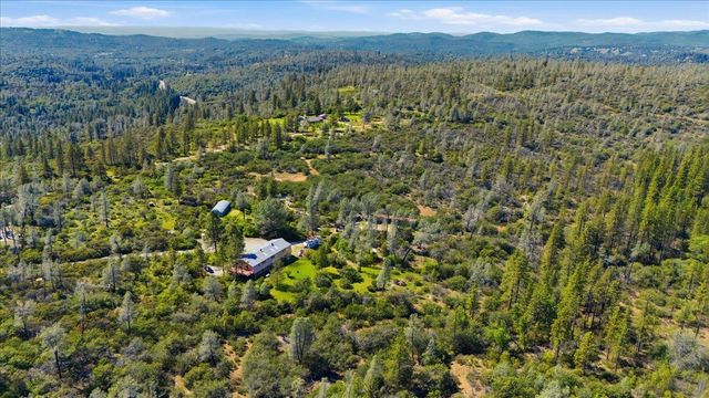 12753 S Ponderosa Way, Grass Valley, CA 95945