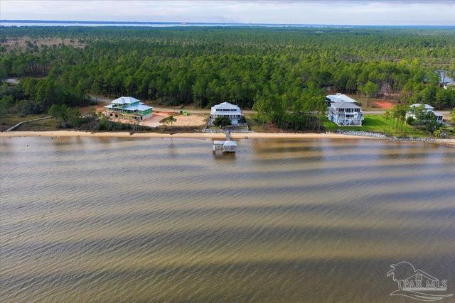 1101 Oyster Bay Dr, Milton, FL 32583