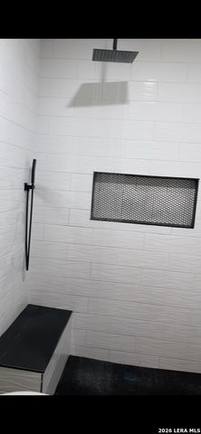 637 Canton, San Antonio, TX 78202