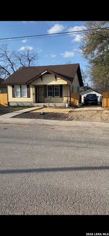 637 Canton, San Antonio, TX 78202