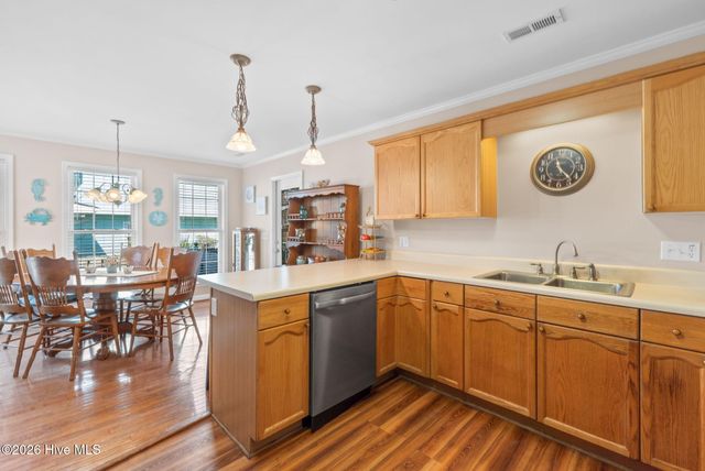 6 White Lane, Oak Island, NC 28465