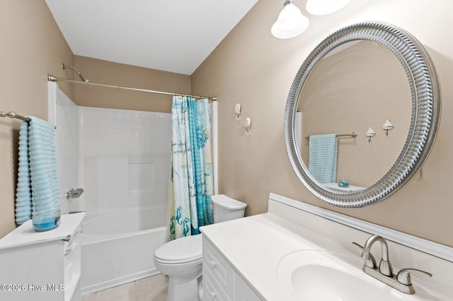 6 White Lane, Oak Island, NC 28465