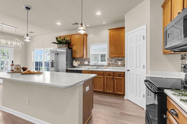219 Lotz Drive, Summerville, SC 29483