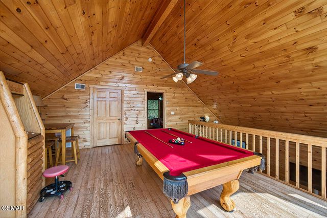 1106 Back Ridge Court, Gatlinburg, TN 37738