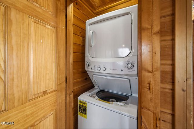 1106 Back Ridge Court, Gatlinburg, TN 37738