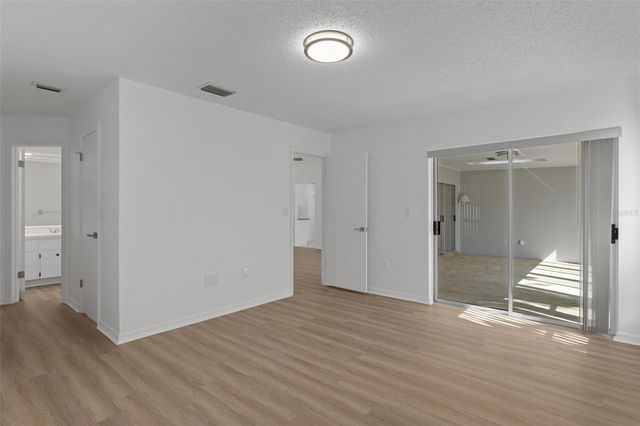 7445 CRESTWOOD DRIVE, Weeki Wachee, FL 34613