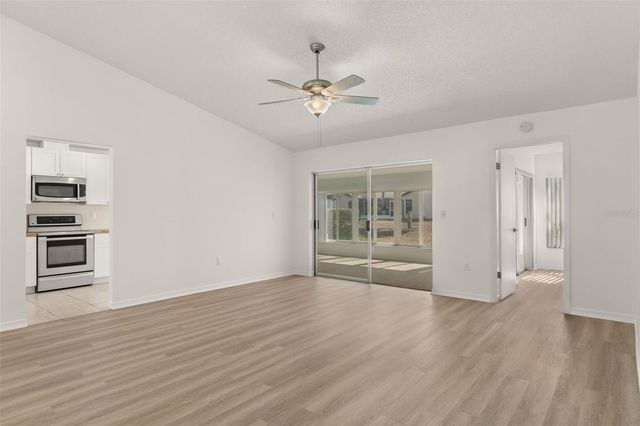 7445 CRESTWOOD DRIVE, Weeki Wachee, FL 34613