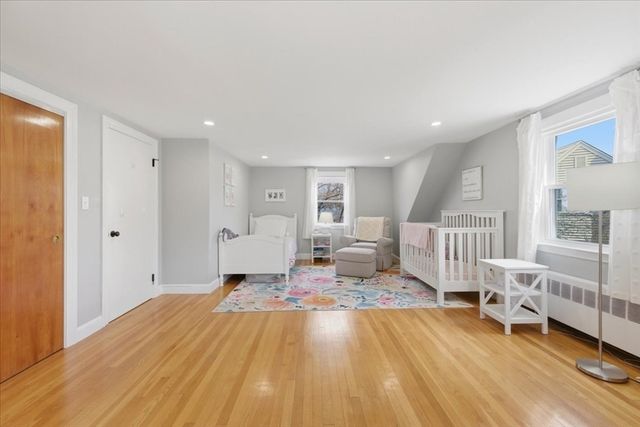 80 Willard St, Dedham, MA 02026