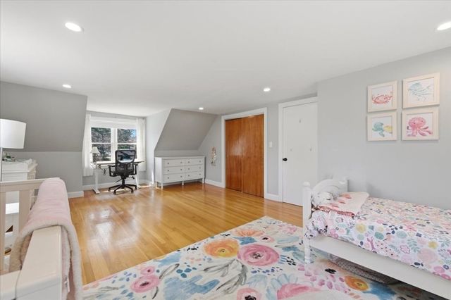 80 Willard St, Dedham, MA 02026